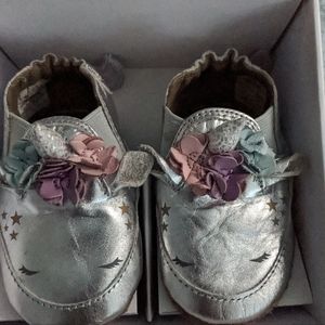 Robeez Uma Silver Soft Sole Unicorn Baby Shoe size 0-6 mo